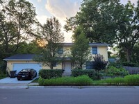 Building Photo - Beautifully Renovated Home in Ann Arbor's ...