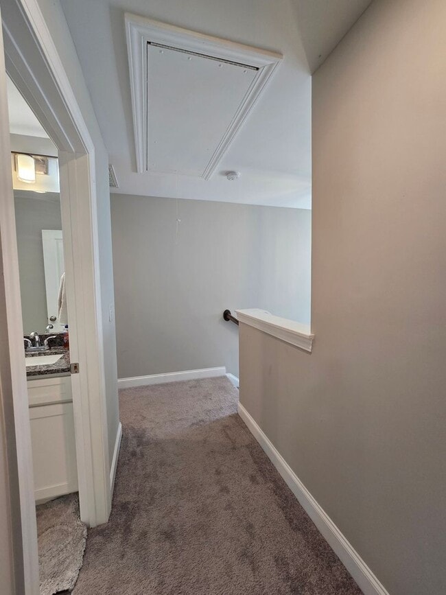 Building Photo - Rare find in Camden, SC - Gorgeous home on...