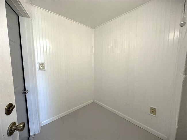 Building Photo - 2275 Hawthorne St