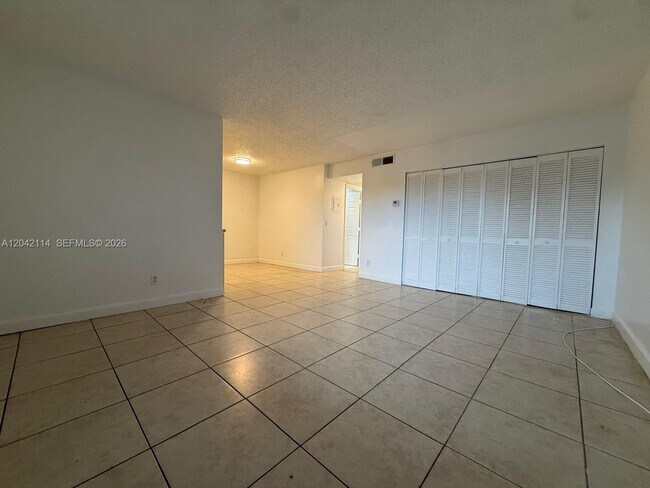 Building Photo - 400 NW 65th Ave