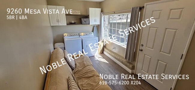 Building Photo - 9260 Mesa Vista Ave