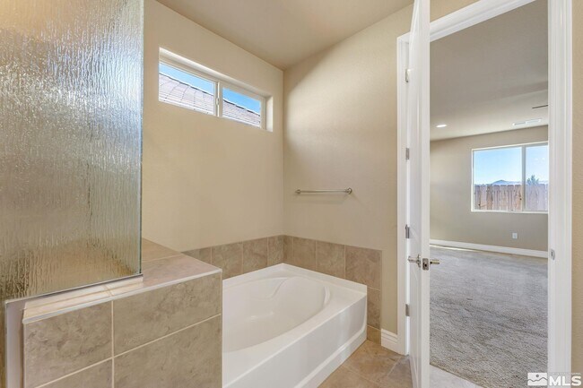 Building Photo - 4942 Monrovia Dr