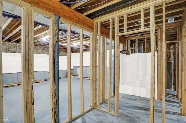 Building Photo - 16893 Oak Manor Dr