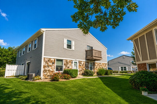 Building Photo - 1077 Glouchester Harbor