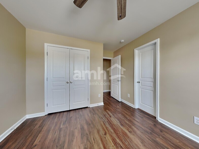 Building Photo - 1404 Manley Ct