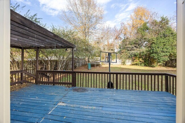 Building Photo - 1114 Rivershyre Dr