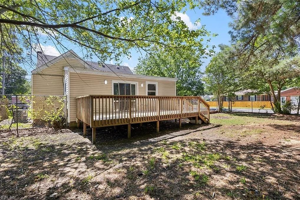 Large Deck - 1003 Douglas Ave