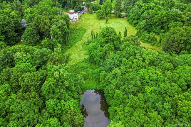 Building Photo - 73 Whippoorwill Rd