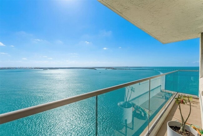 Building Photo - 800 Claughton Island Dr