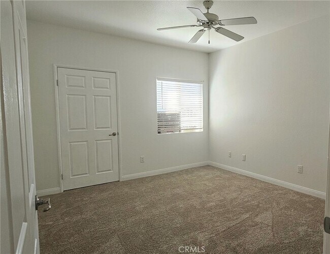 Building Photo - 41410 Juniper St