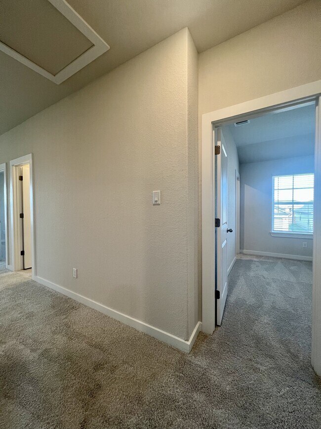 Building Photo - 14426 Daphne Bnd