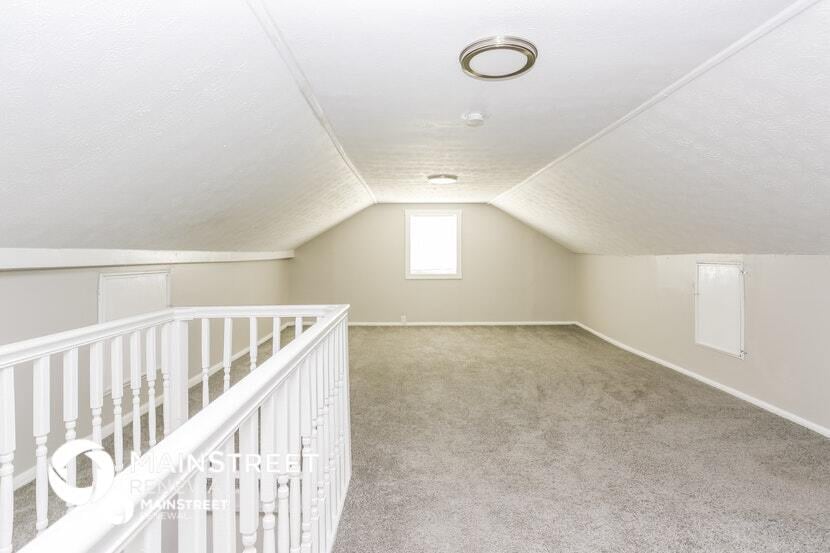 Building Photo - 3706 Elm St