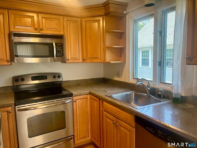 Building Photo - 9 River Colony