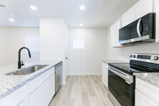 Building Photo - Beautiful New Construction Near New Frenship Schools!