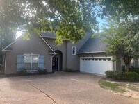 Building Photo - 109 Darrowsby Pl