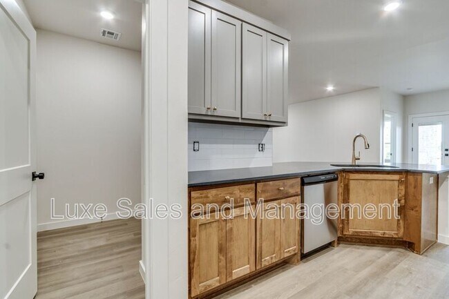 Building Photo - 8329 NW 163rd Ter