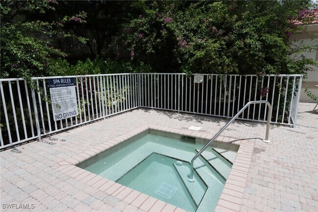 Building Photo - 22911 Rosedale Dr