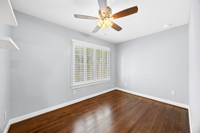 Building Photo - 1705 Althea Dr