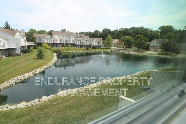 Building Photo - 482 Madeira Ct