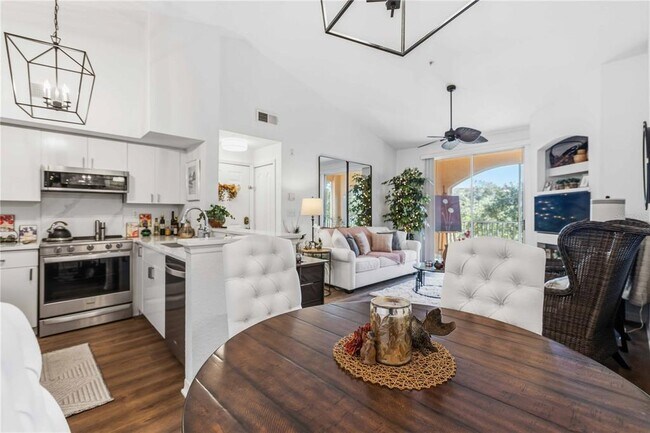 Building Photo - 4110 Central Sarasota Pkwy