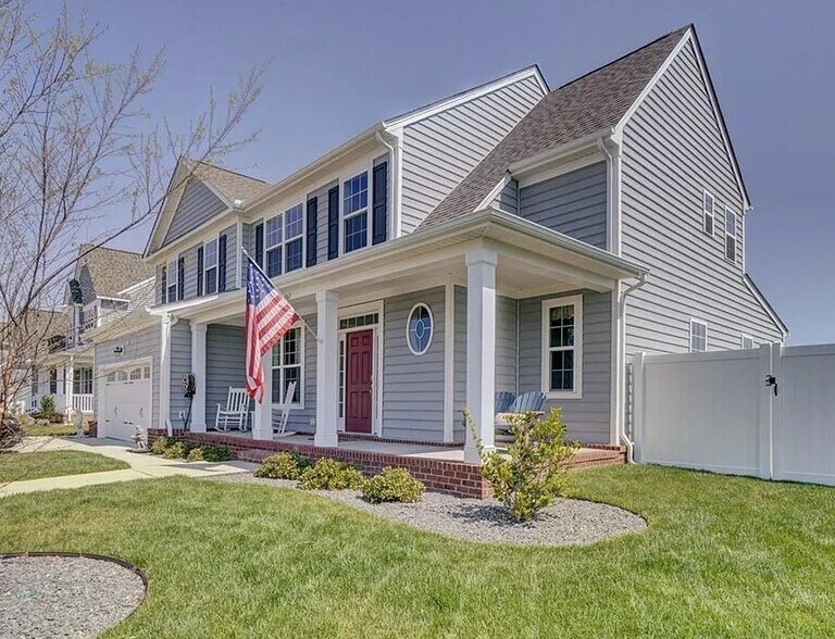 Building Photo - 561 Graphite Trl