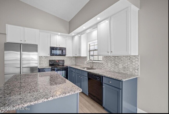 Building Photo - 111 Solano Woods Dr