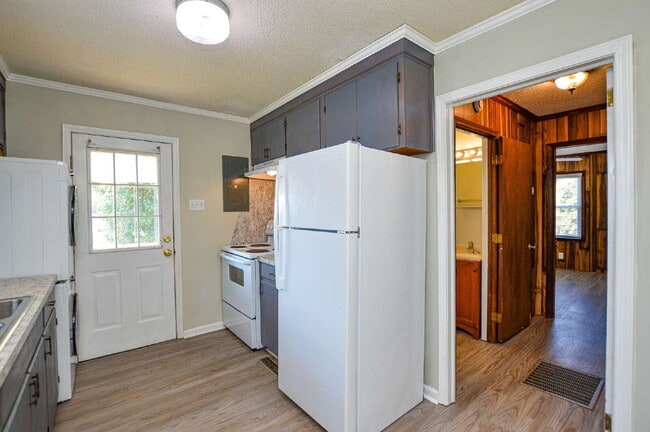 Building Photo - 2-Bedroom Retreat on Country Haven Lane – ...