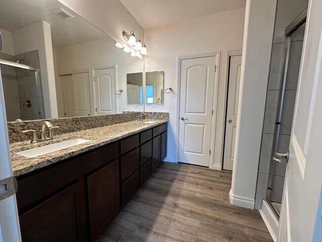 Building Photo - 17854 Davis Mdw Ct