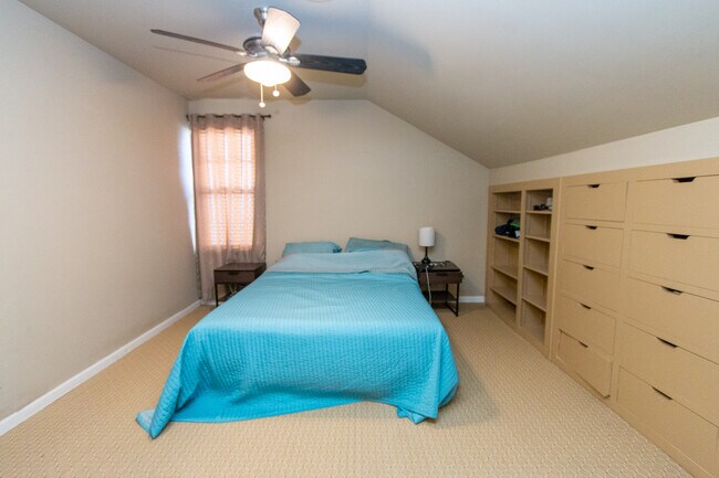 Building Photo - 1645 Kentucky St