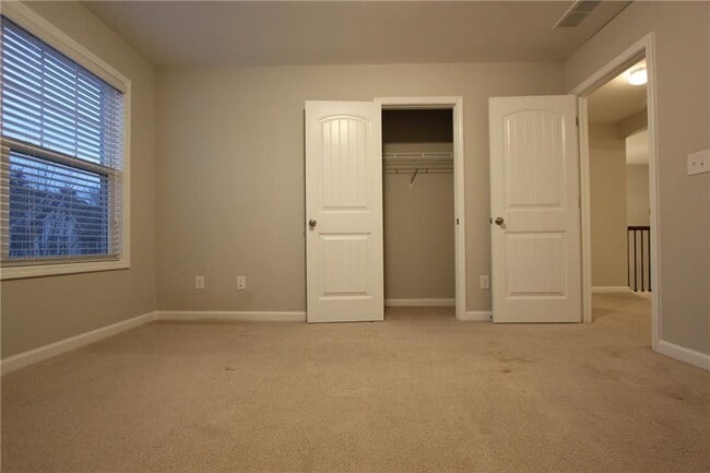 Building Photo - 1260 Elderwood Way