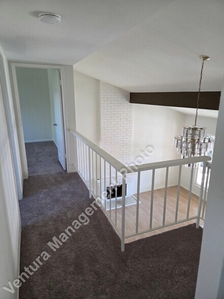 Building Photo - 2333 Lawnview Ct