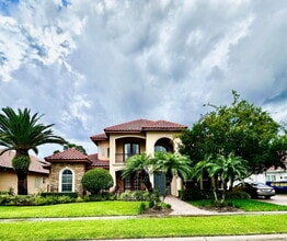Building Photo - 5027 Keeneland Cir