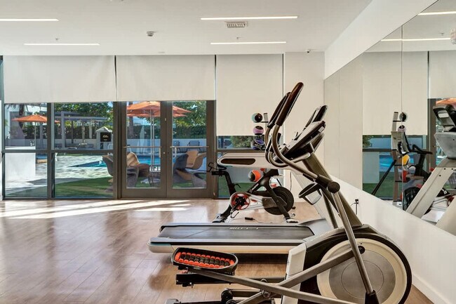 Building Photo - 1220 17th St