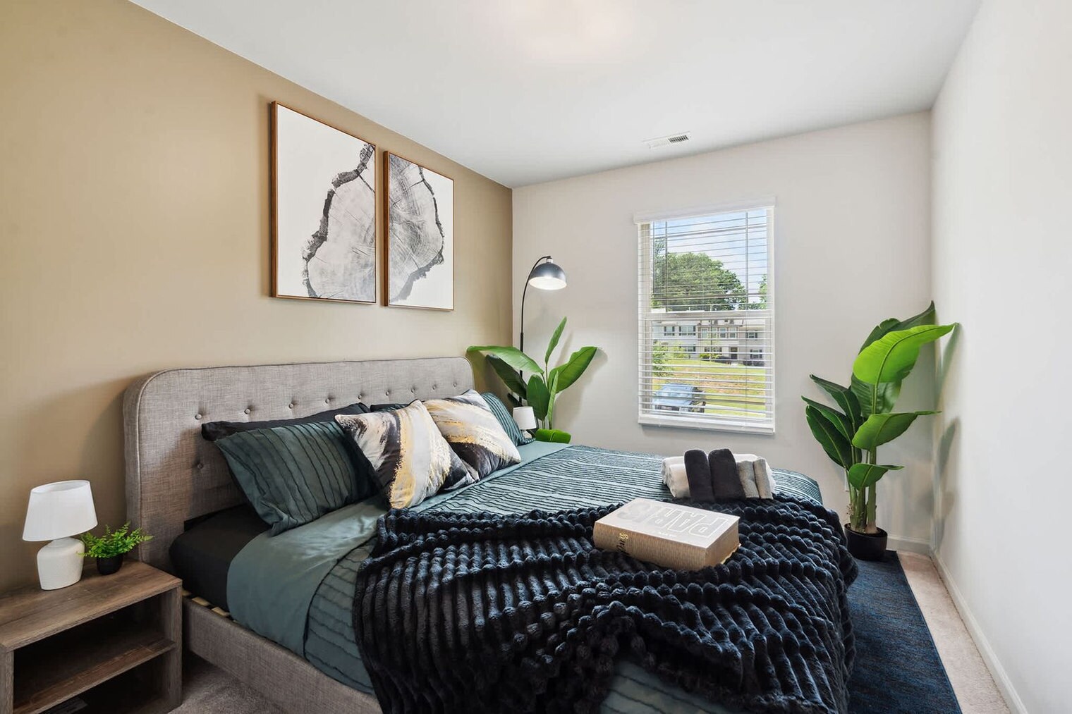 Building Photo - 219 Socket St