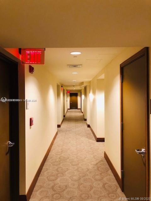Building Photo - 1060 Brickell Ave