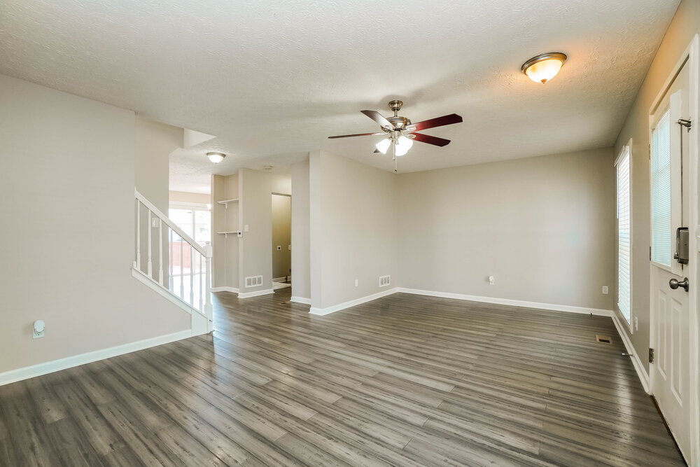 Building Photo - 848 Wallinger Dr