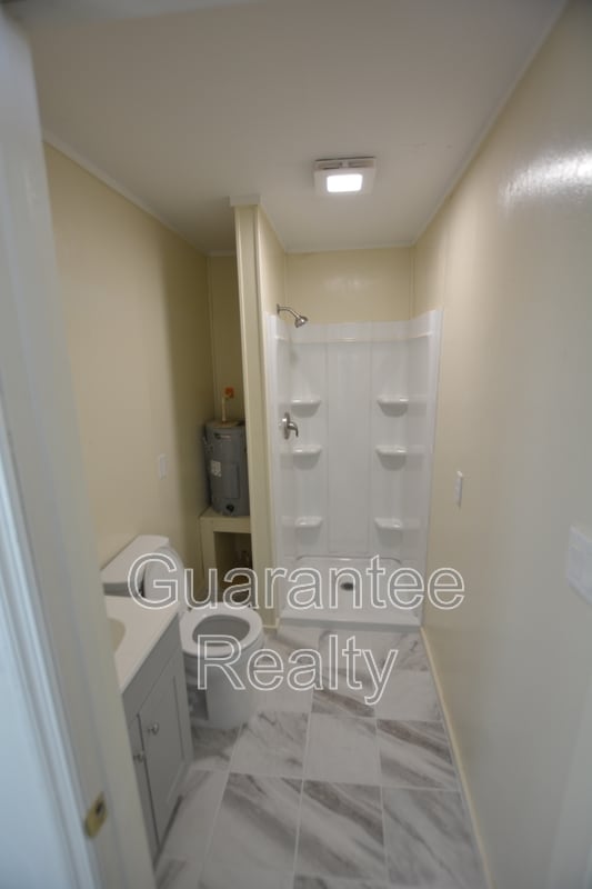 Building Photo - 2726 Shamrock Dr