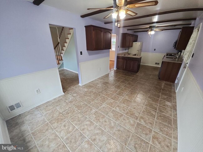 Building Photo - 2820 Vixen Ln