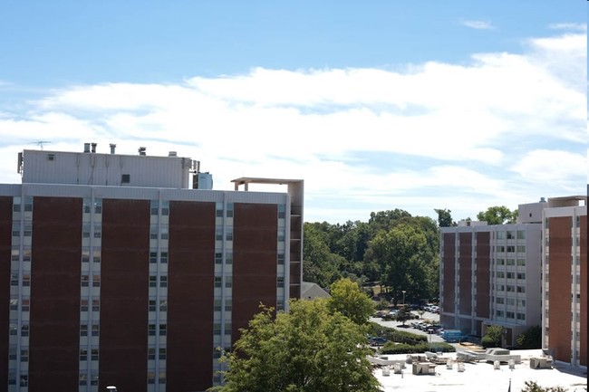 Building Photo - Granville Towers