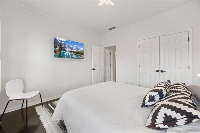 Building Photo - 638 Parkside Vlg Wy