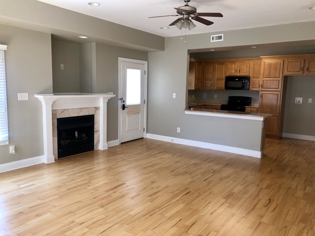 Building Photo - 136 Westshore Pointe
