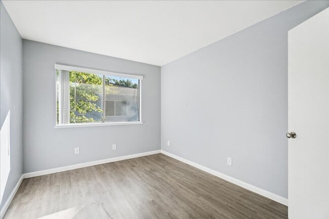 Building Photo - 4718 Hayford Way