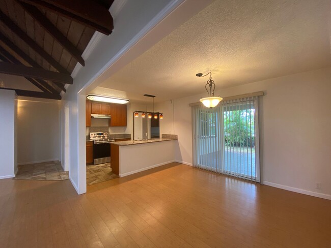 Building Photo - For Rent - 94-498 Hokuili St.