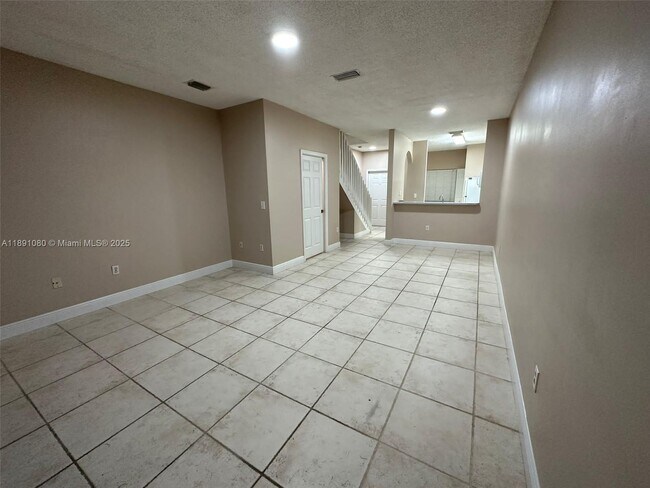 Building Photo - 2242 SE 26th Ln