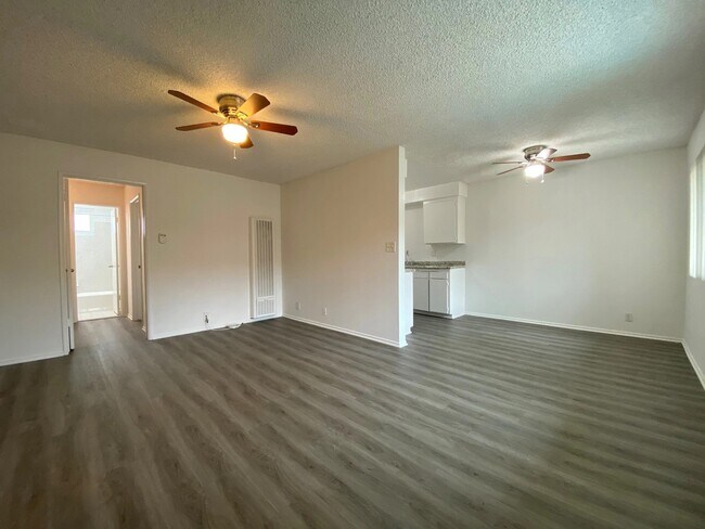 Interior Photo - 4434 W. 135th Street,