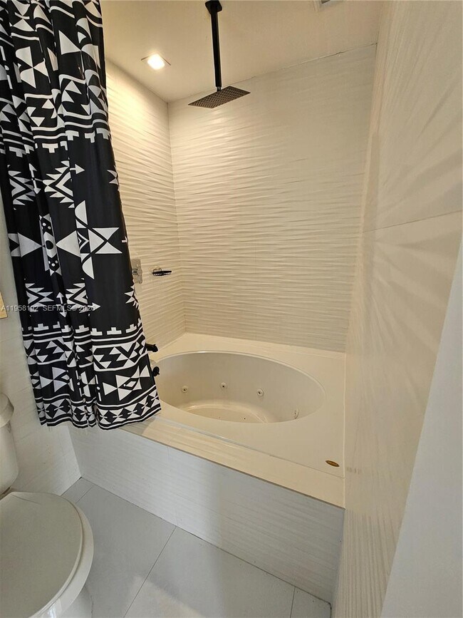 Building Photo - 1421 NW 65th Terrace