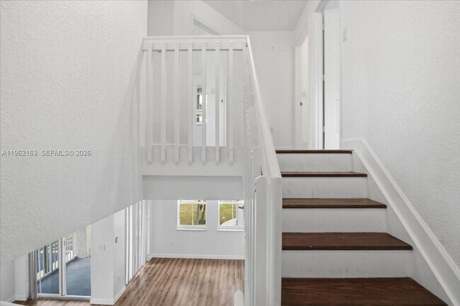 Building Photo - 4435 SW 160th Ave