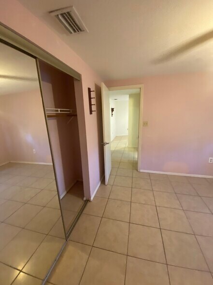 Building Photo - 8266 Trionfo Ave