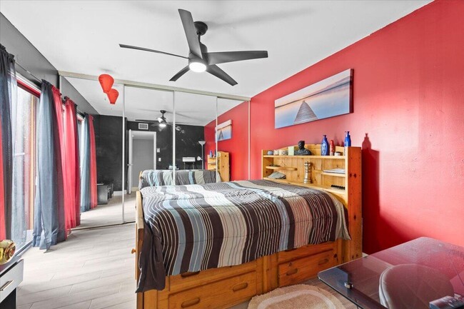 Building Photo - 2704 27th Way