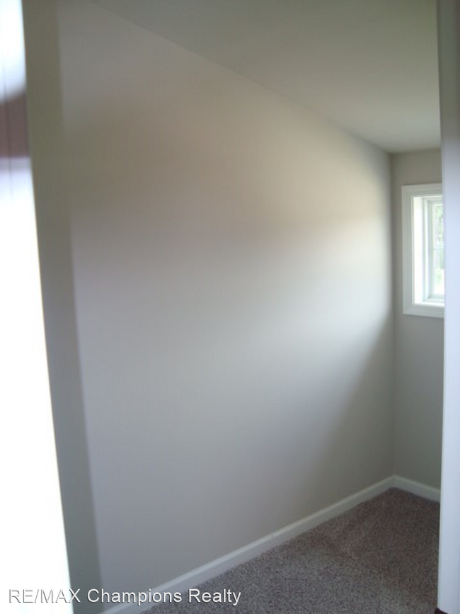 Building Photo - 3 br, 2 bath House - 3325 Hal's Way